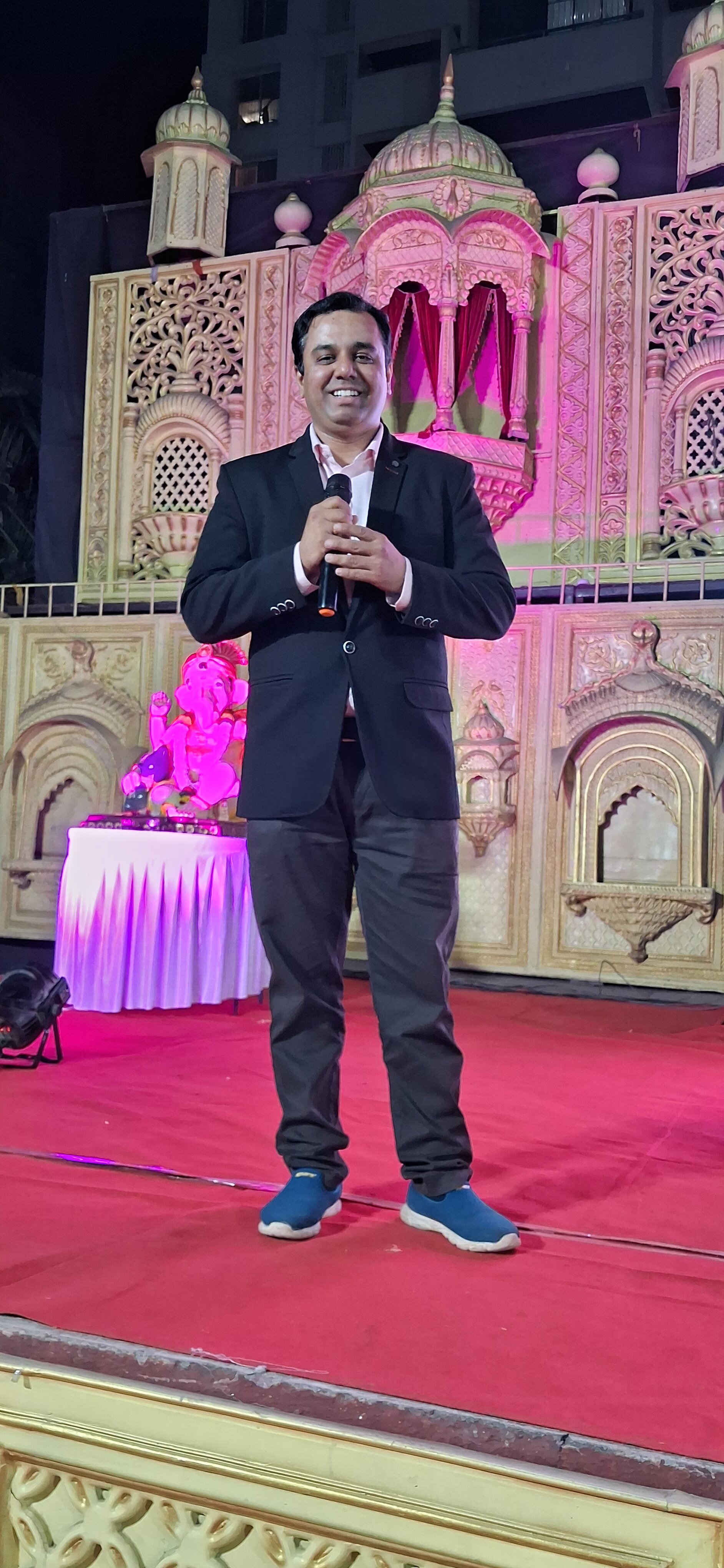 Live stage performance